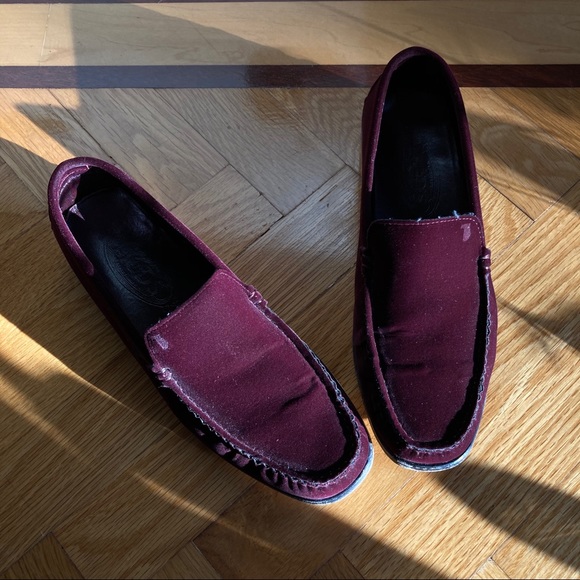 Tod’s velvet loafer driving shoe burgundy slip on flats Exceppent well kept - Picture 9 of 9